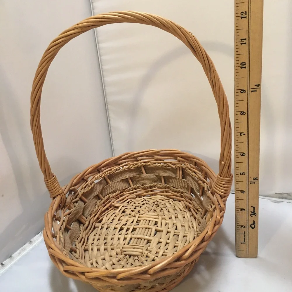 Wicker Basket Medium Tan Oval Willow Woven Handle Rustic Decor Cottagecore